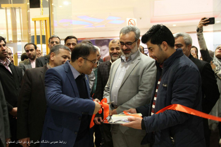 مهدی قیصری: بیش از ۲۰  غرفه از مراکز علمی کاربردی در نمایشگاه فعال هستند