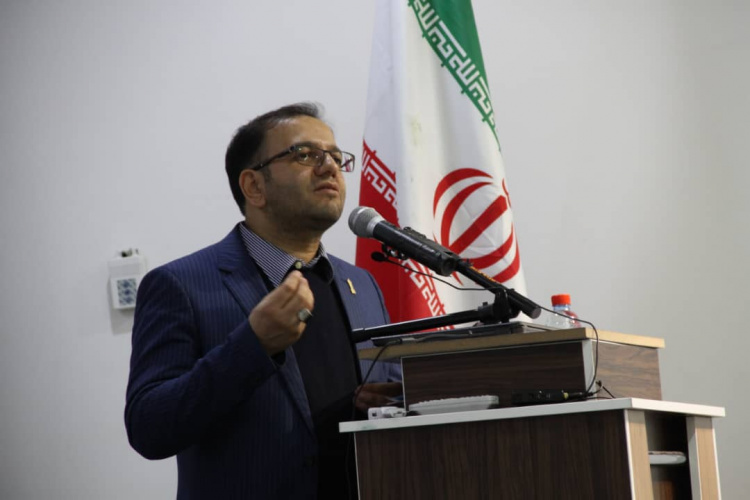 مهدی قیصری: مراکز علمی کاربردی از طریق دفاتر کارآفرینی کسب درآمد  خواهند داشت