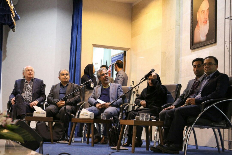 به همت مرکز آموزش علمی کاربردی شهرداری ها برگزار شد: نخستین همایش بین المللی  وپنل تخصصی شهر هوشمند در اصفهان