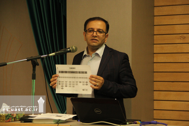 در مجمع عمومی روسای مراکز علمی کاربردی مطرح شد:  سابقه همکاری مدرسین با مراکز علمی کاربردی یکی از شاخص های ارزیابی/ کمیته راهبری فرصت طلایی دانشگاه علمی کاربردی است