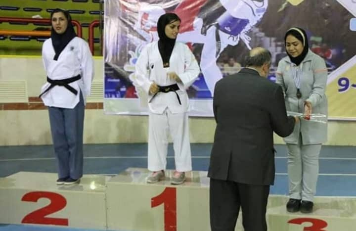 دختران نصف جهان بر بام ایران