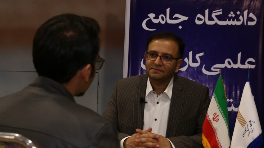 انتظار از برگزاری این نمایشگاه این است که به جای آثار، ایده ها به فروش برسند
