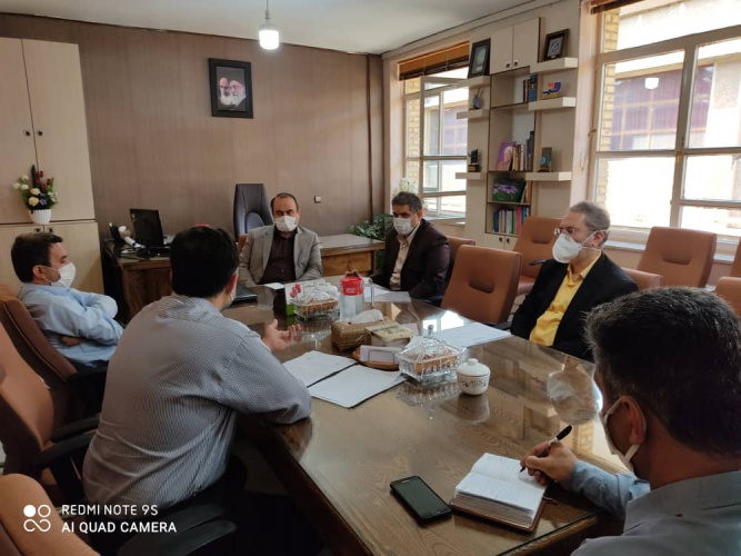 در جلسه معاون علمی دانشگاه با مسئولین آموزش و پرورش استان مطرح شد: مهارت آموزی دغدغه مشترک دانشگاه  جامع علمی کاربردی و اداره کل آموزش و پرورش استان اصفهان